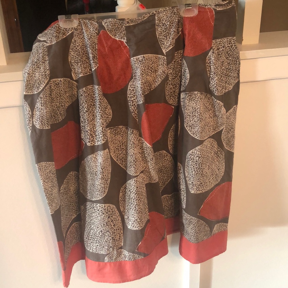 Skirt woman’s